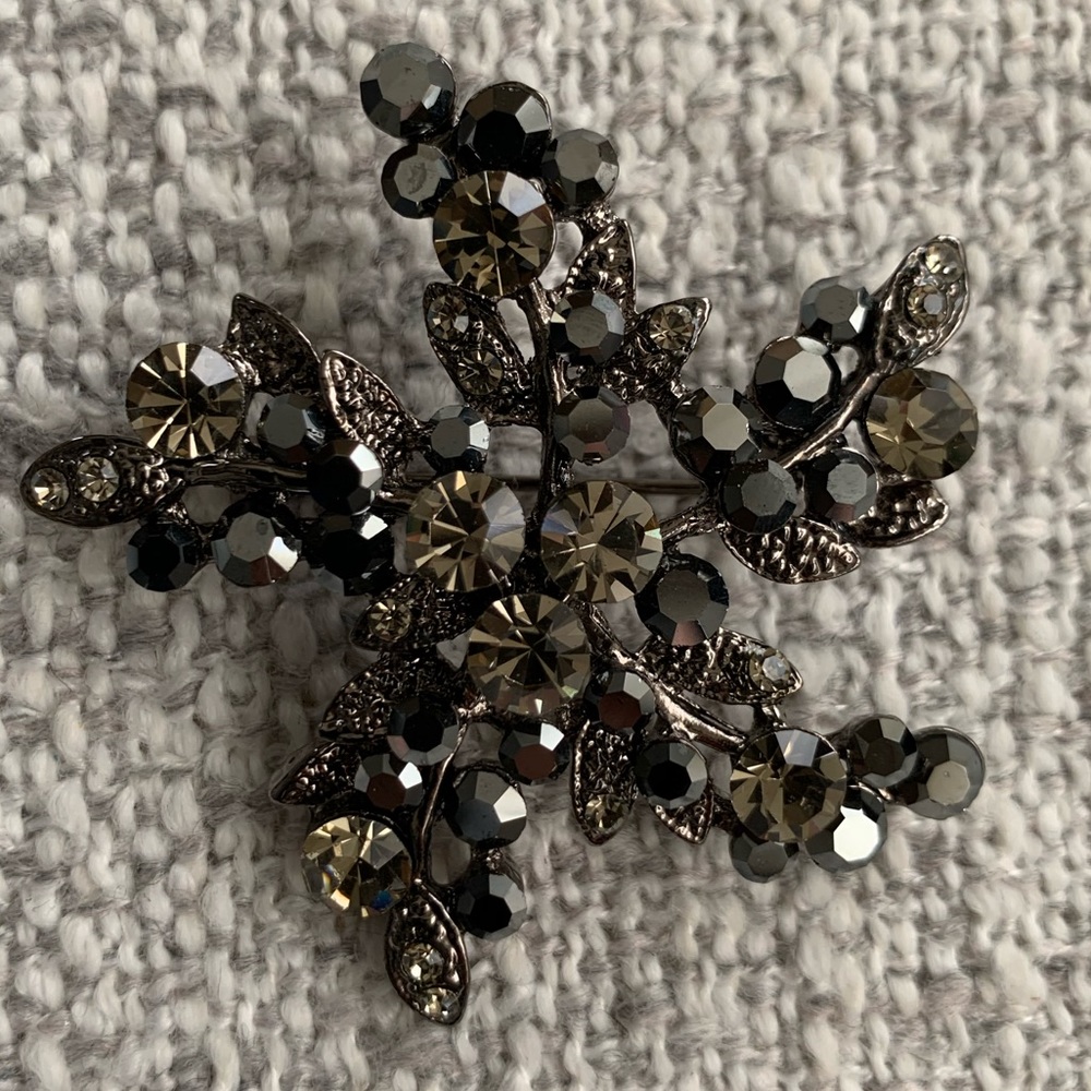 Beautiful black crystal and diamond brooch